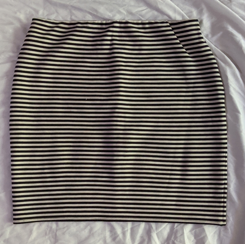 Loft stripped mini skirt